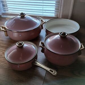 la cuisine ♡ 7 piece vintage pink pots and pans 80s cookware kitchen grandmas